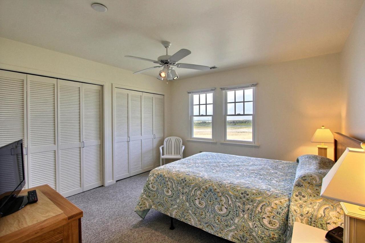 Bluefish #2A-Cac Villa Buxton Room photo